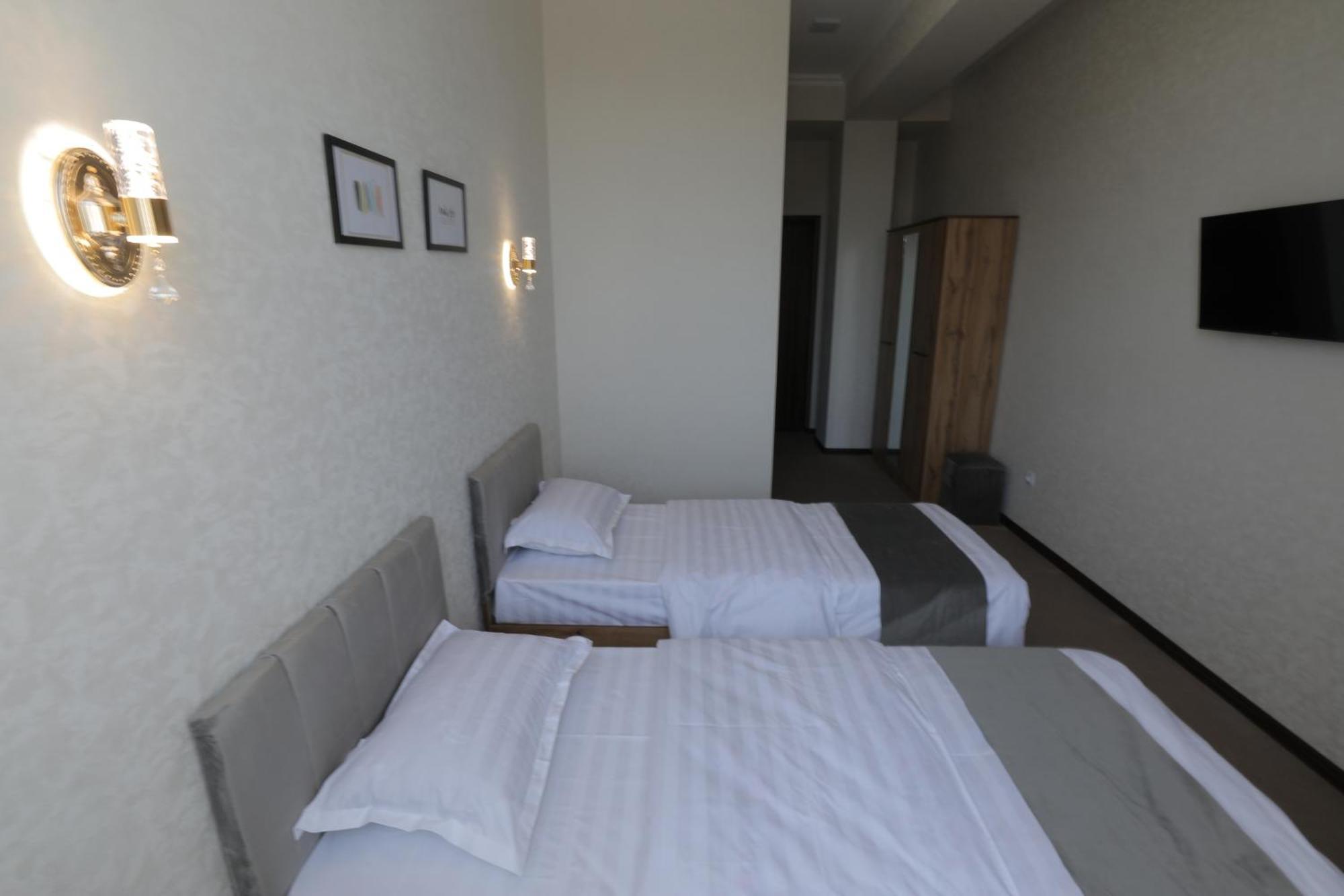 Resident Hotel Taschkent Exterior foto
