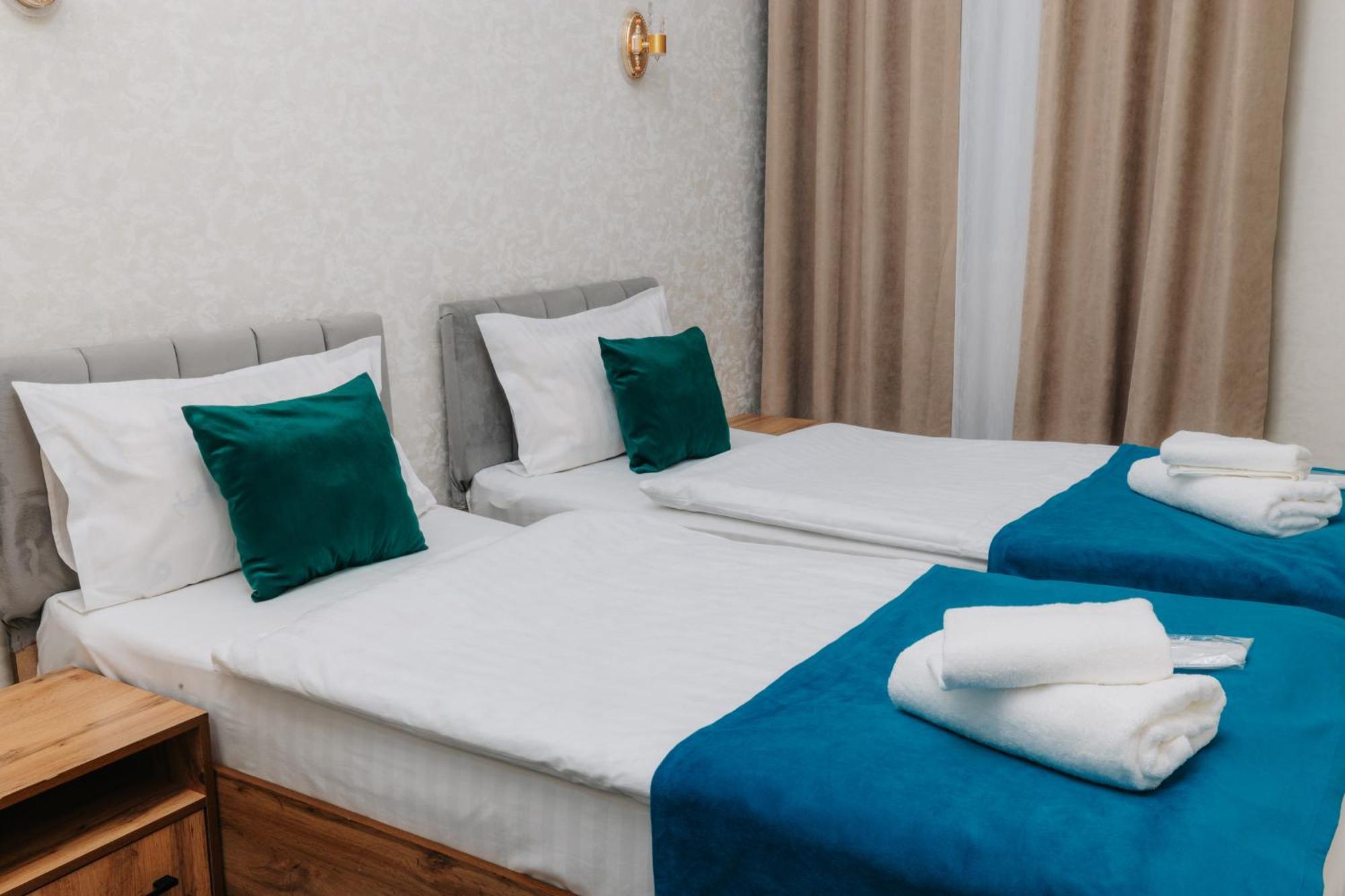 Resident Hotel Taschkent Exterior foto